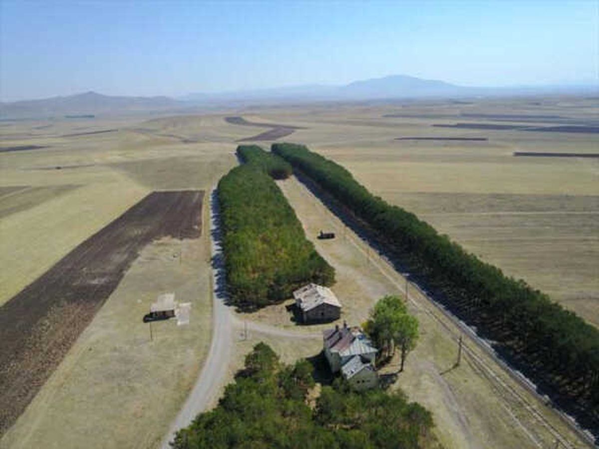 Kars'taki Tren İstasyonu Görenleri Kendine Hayran Bırakıyor