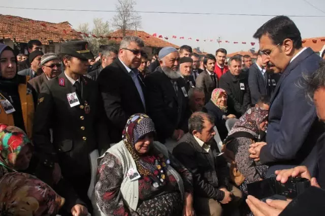 Kütahya Şehidini Son Yolculuğuna Uğurladı Kütahya Şehidini Son Yolculuğuna Uğurladı