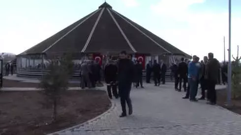 Muş'ta '15 Temmuz Demokrasi Şehitleri Ormanı' Kuruldu Muş'ta '15 Temmuz Demokrasi Şehitleri Ormanı' Kuruldu
