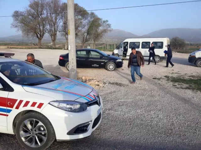 Antalya Korkuteli'de Taşımalı Servis Araçları Denetimi