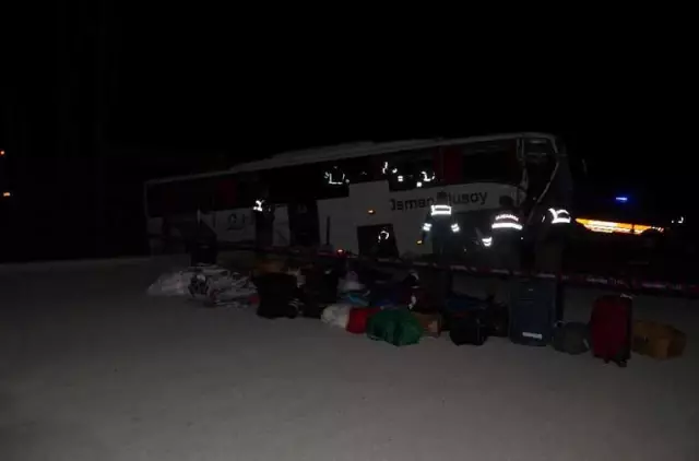 Çorum'daki Otobüs Kazasındaki Yaralananların İsimleri Belli Oldu Çorum'daki Otobüs Kazasındaki Yaralananların İsimleri Belli Oldu