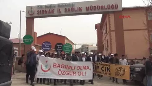 Şırnak'ta Sigara ve Bağımlılık Yapan Madde Kullanımına Karşı Farkındalık Yürüyüşü Şırnak'ta Sigara ve Bağımlılık Yapan Madde Kullanımına Karşı Farkındalık Yürüyüşü