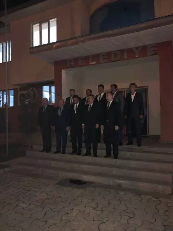 Vali Süleyman Elban, İlçe ve Belde Belediye Başkanları ile Bir Araya Geldi