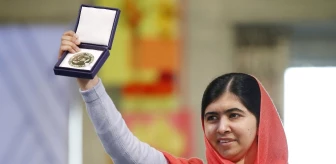 Taliban'nın Vurduğu Nobel Ödüllü Malala Ülkesine Dönüyor