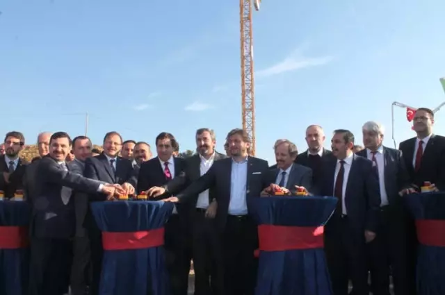 Çavuşoğlu: 'Afrin'e Adalet Götürüyoruz' Çavuşoğlu: 'Afrin'e Adalet Götürüyoruz'