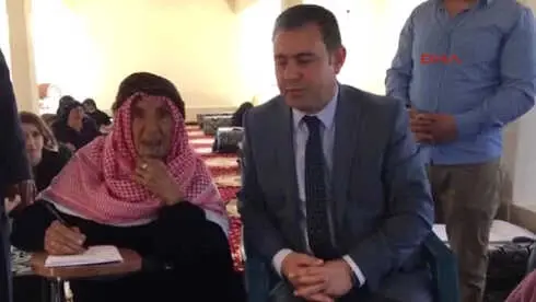 Şanlıurfa-109 Yaşında Okuma-yazma Öğreniyor Şanlıurfa-109 Yaşında Okuma-yazma Öğreniyor