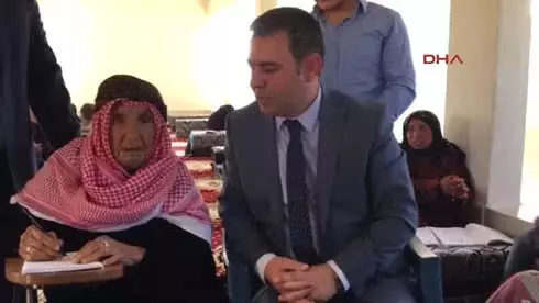 Şanlıurfa-109 Yaşında Okuma-yazma Öğreniyor Şanlıurfa-109 Yaşında Okuma-yazma Öğreniyor