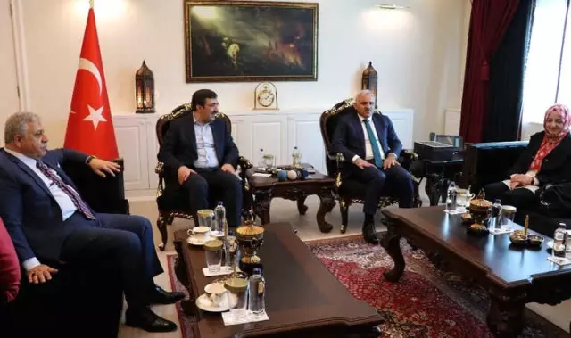 AK Parti Genel Başkan Yardımcısı Yılmaz'dan Vali Zorluoğlu'na Ziyaret AK Parti Genel Başkan Yardımcısı Yılmaz'dan Vali Zorluoğlu'na Ziyaret