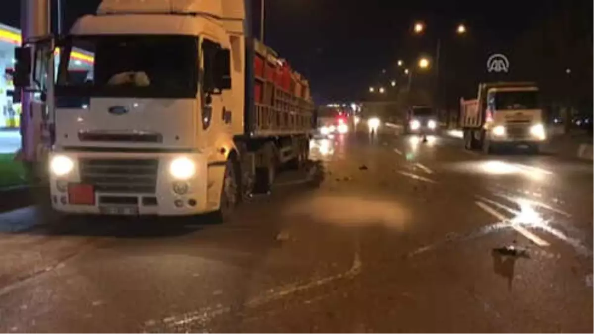 Patlayan Lastiği Değiştirirken Canından Oldu