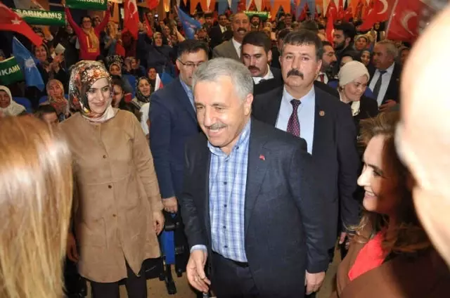 Bakan Arslan: Dünyada 10 Büyük Projenin 6'sı Türkiye'de
