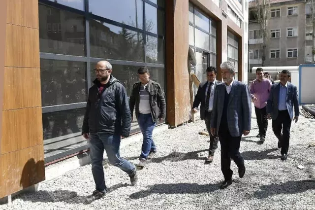 Başkan Tuna, Taksicilerin Teleplerini Dinledi Başkan Tuna, Taksicilerin Teleplerini Dinledi