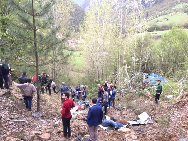 Cezaevi Aracı Uçuruma Yuvarlandı: 2 Şehit, 15 yaralı