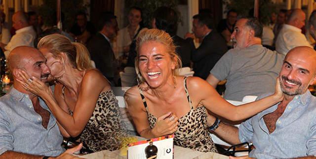 Burcu Esmersoy, Berk Suyabatmaz'ın Eski Sevgilisi Ayşe Özyılmazel'le Eğlendi