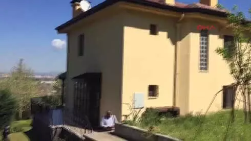 Bursa MHP Genel Sekreteri Büyükataman'ın Bursa'daki Villasına Hırsız Girdi Bursa MHP Genel Sekreteri Büyükataman'ın Bursa'daki Villasına Hırsız Girdi
