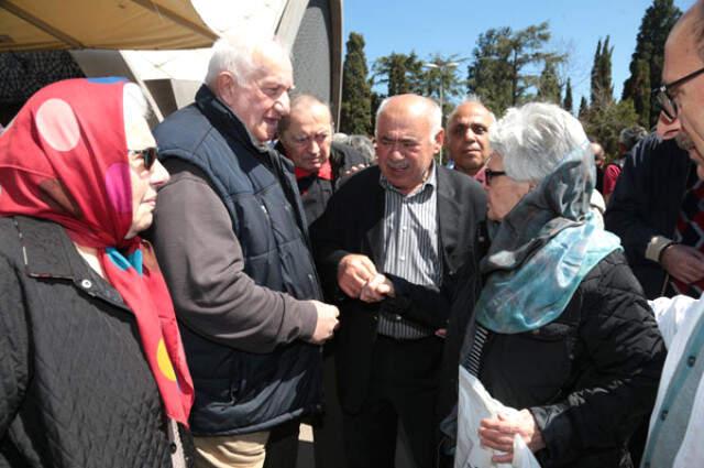 Sanat Camiası, Dursun Ali Sarıoğlu'nu Son Yolculuğuna Uğurlamaya Gelmedi