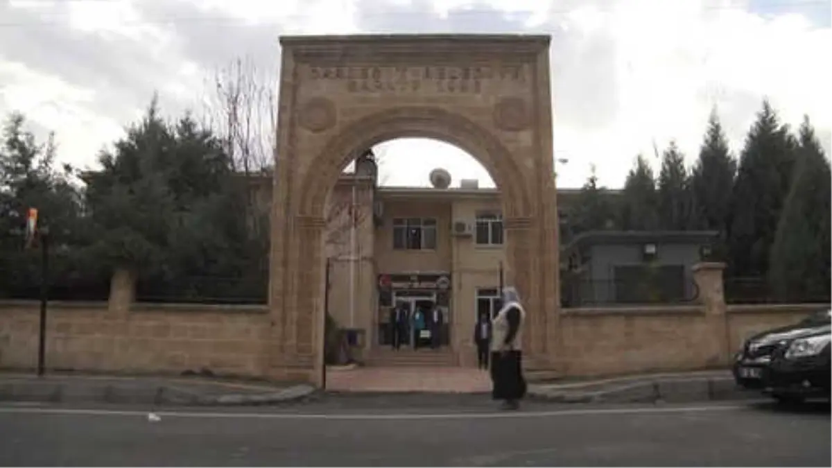 Açığa Alınan Dargeçit ve Ömerli Kaymakamları Gözaltına Alındı (2)