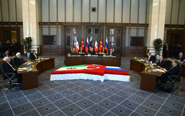 dunyanin-gozu-ankara-da-erdogan-putin-ruhani-10722936_1596_m.jpg