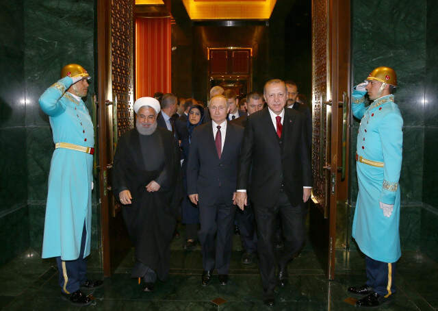 dunyanin-gozu-ankara-da-erdogan-putin-ruhani-10722936_6644_m.jpg