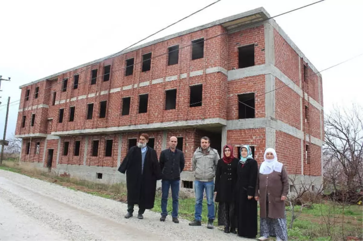 O Kur'an Kursu Yardım Bekliyor