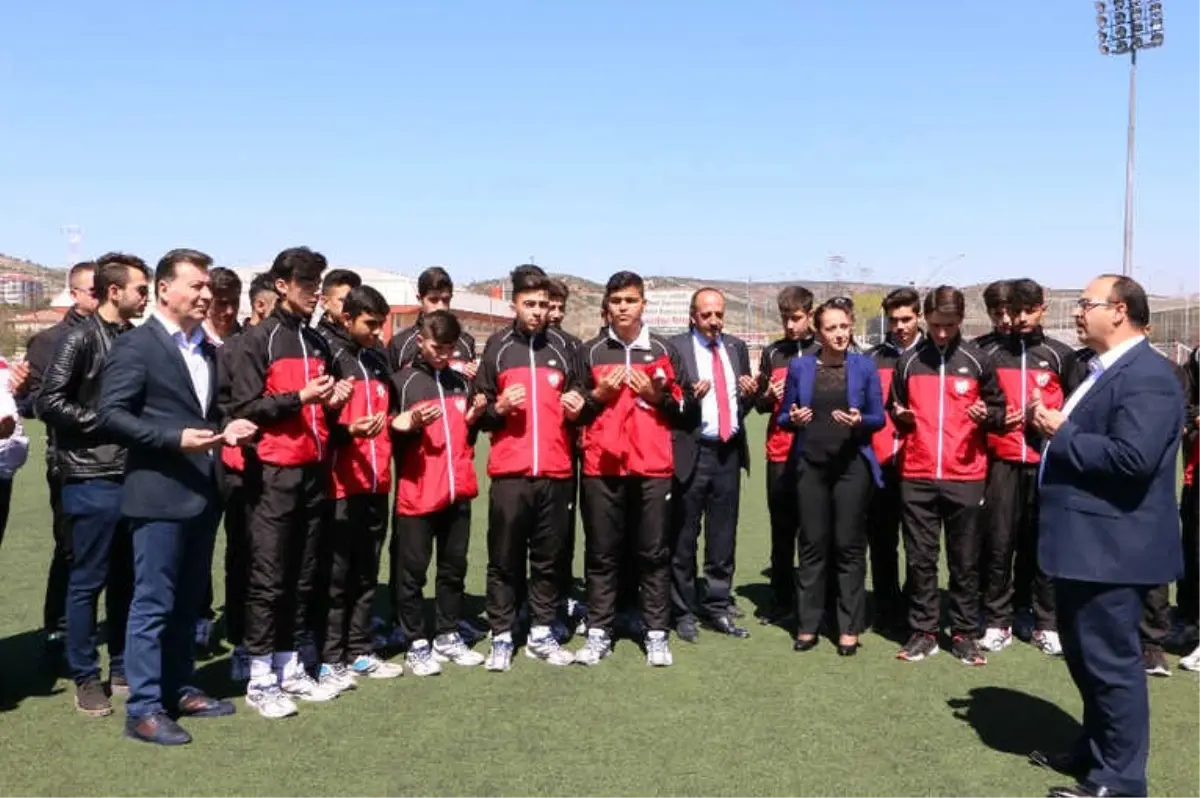 U-16 Ankara Şampiyonu Dualarla Bolu'ya Uğurlandı