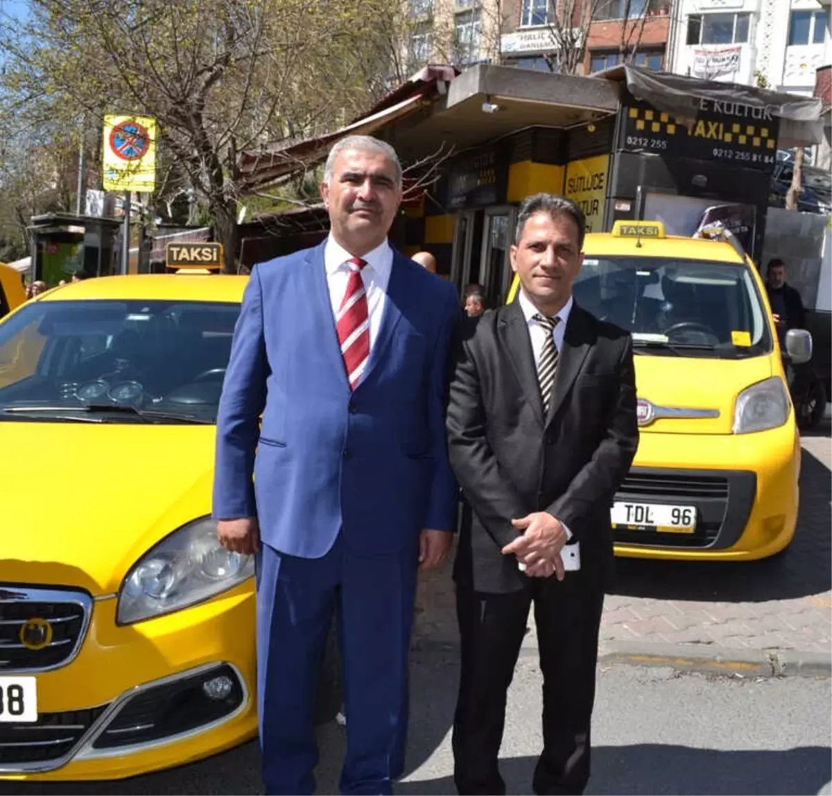 Uber'e Karşı Bin 500 Taksici Uygulama Geliştirdi