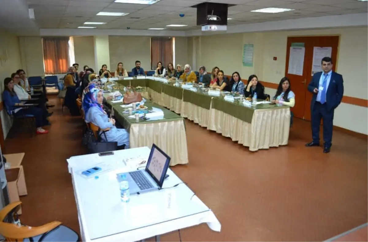 Uygulamalı Yeni Doğan Canlandırma Eğitimi Gerçekleştirildi