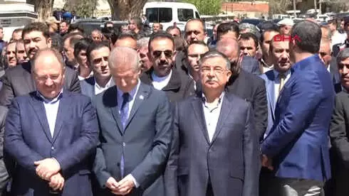 Sivas-Bakan Yılmaz Sivas'ta Cenaze Törenine Katıldı