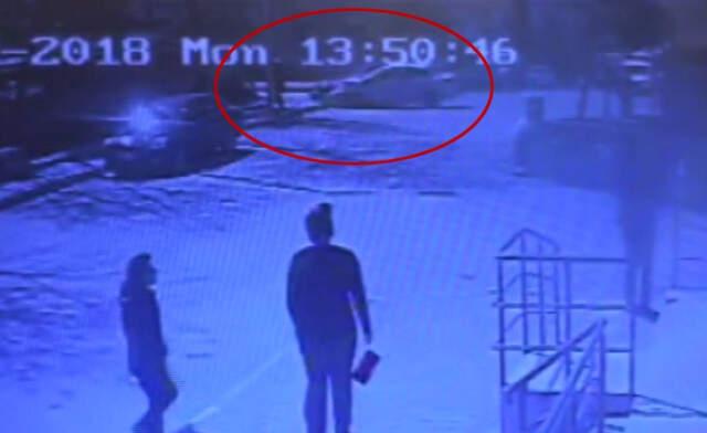 Zihinsel Engelli Kızın Sağ Bacağı Koptu, Feci Kaza Kameraya Yansıdı