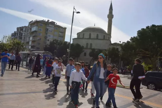 4. Muş Kafilesi Öğrencileri Aydın'a Misafir Oldu 4. Muş Kafilesi Öğrencileri Aydın'a Misafir Oldu