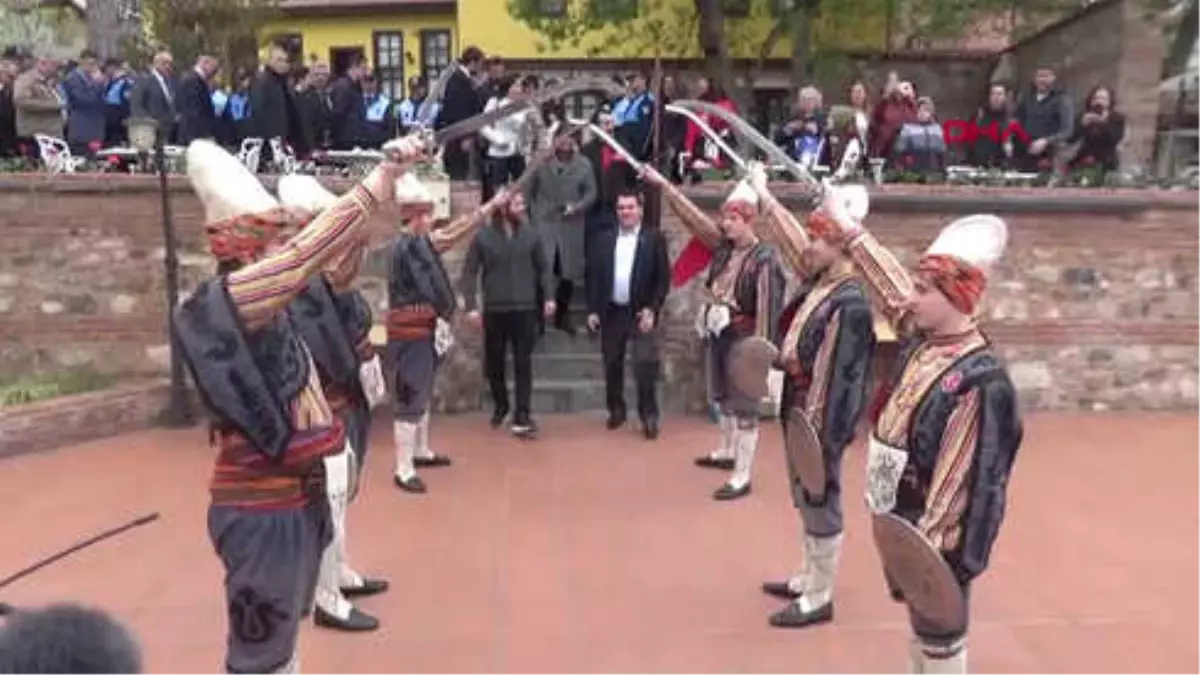 Bursa Fetih Yürüyüşünde 'Diriliş Ertuğrul' İzdihamı