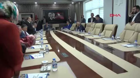 Malatya Bakan Tüfenkci: Muhalefet İş Üretemeyince Laf Üretmeye Çalışıyor Malatya Bakan Tüfenkci: Muhalefet İş Üretemeyince Laf Üretmeye Çalışıyor
