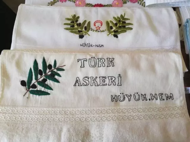 Kursiyerlerden Mehmetçiğe Zeytin Dalı İşlemeli Hediyeler