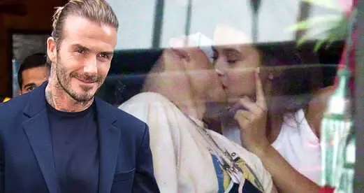 David Beckham'ın Oğlu, Yeni Sevgilisiyle Öpüşürken Yakalandı David Beckham'ın Oğlu, Yeni Sevgilisiyle Öpüşürken Yakalandı