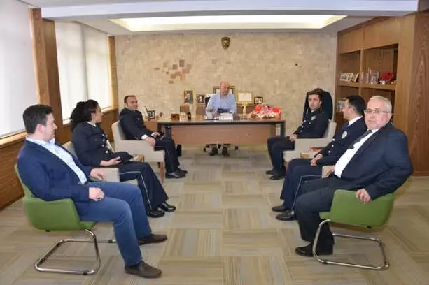 Emniyet Müdürü Tosun: Başkan Saraoğlu, Her Zaman Bizlerin Yanında Olmuştur Emniyet Müdürü Tosun: Başkan Saraoğlu, Her Zaman Bizlerin Yanında Olmuştur