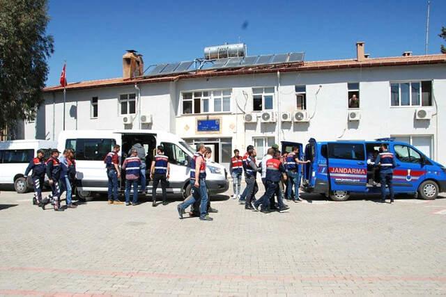 Büyük Vurgun! Ağır Hasarlı Araçları Hasarsız Gibi Gösterip 400 Kişiyi Dolandırdılar