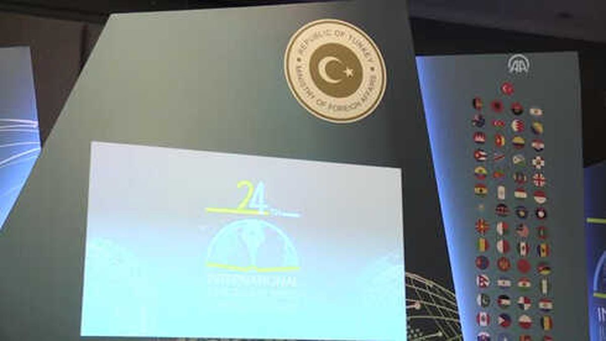 Türk Hariciyesi Dünyaya Diplomasi Dersi Veriyor