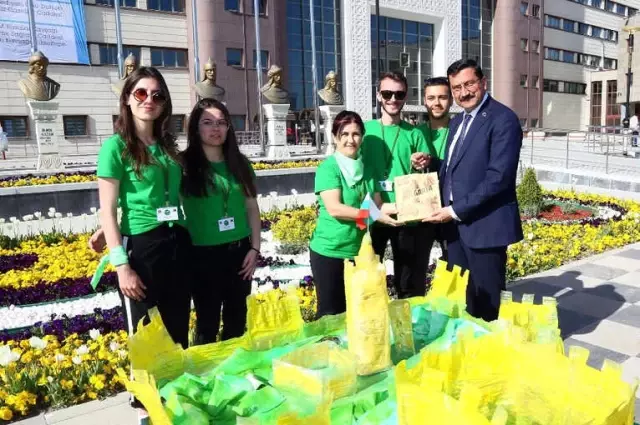 Keçiören Belediyesi Erasmus Plus Kapsamında 7 Ülkeden Gençlerin Katılımıyla Dünyayı Yeşil Yapalım...