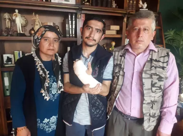 Komşu Çocuklarıyla Kavga Eden Gencin Parmağını Kestiler