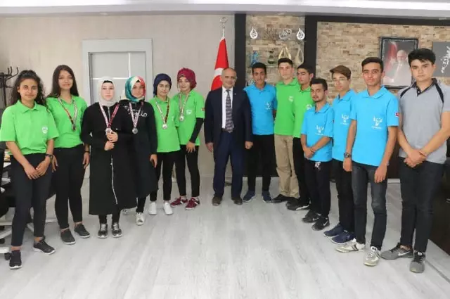 Raftingcilerden Başkan Öztürk'e Teşekkür Ziyareti