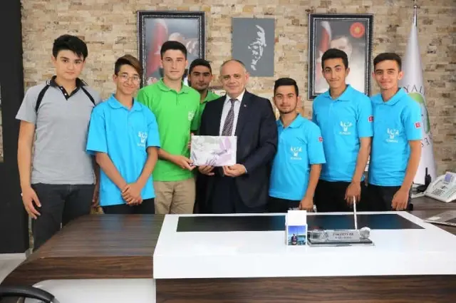 Raftingcilerden Başkan Öztürk'e Teşekkür Ziyareti