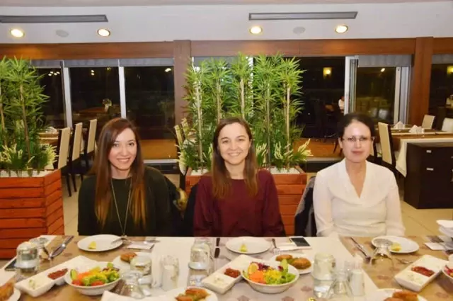 Belediye Başkanı Saraoğlu: Doktorların Toplum İçinde Farklı Bir Statüye Sahip Olması Gerekiyor Belediye Başkanı Saraoğlu: Doktorların Toplum İçinde Farklı Bir Statüye Sahip Olması Gerekiyor