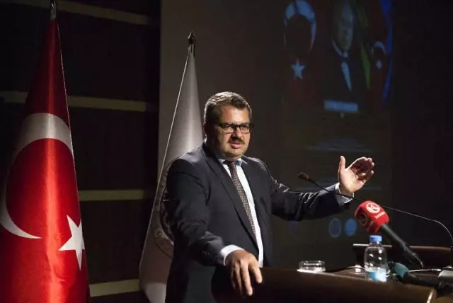 Azerbaycan'ın Ulusal Lideri Haydar Aliyev Atatürk Üniversitesinde Anıldı Azerbaycan'ın Ulusal Lideri Haydar Aliyev Atatürk Üniversitesinde Anıldı