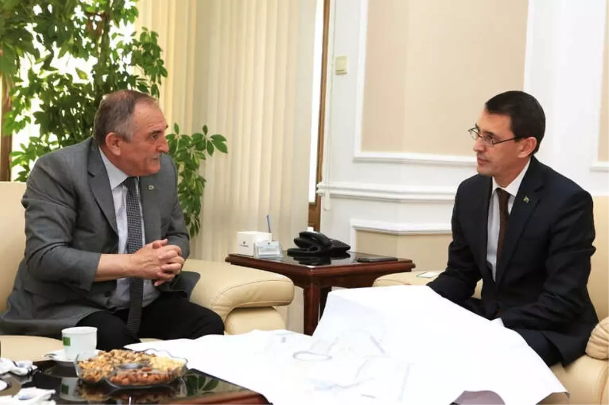 Başkan Yılmaz, Köroğlu Parkı'nı Büyükelçilere Tanıttı