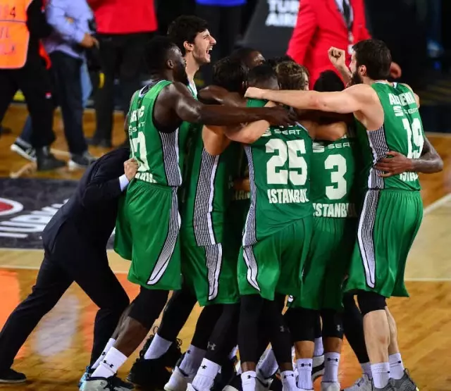 Darüşşafaka, Eurocup'ta Şampiyon Oldu Darüşşafaka, Eurocup'ta Şampiyon Oldu
