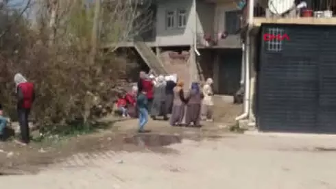 Niğde'de 'Aldatma' Cinneti; Eşini ve Kuzenini Öldürüp, İntihar Etti Niğde'de 'Aldatma' Cinneti; Eşini ve Kuzenini Öldürüp, İntihar Etti