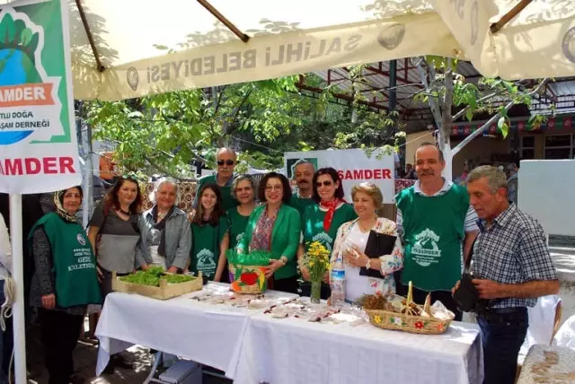 Binlerce Tohum, Manisa'da Takas Edildi Binlerce Tohum, Manisa'da Takas Edildi