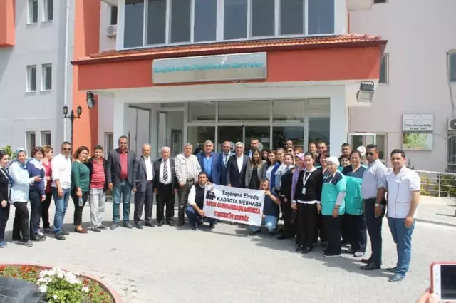 Dalaman'da Taşeron İşçilerin Kadro Sevinci Dalaman'da Taşeron İşçilerin Kadro Sevinci