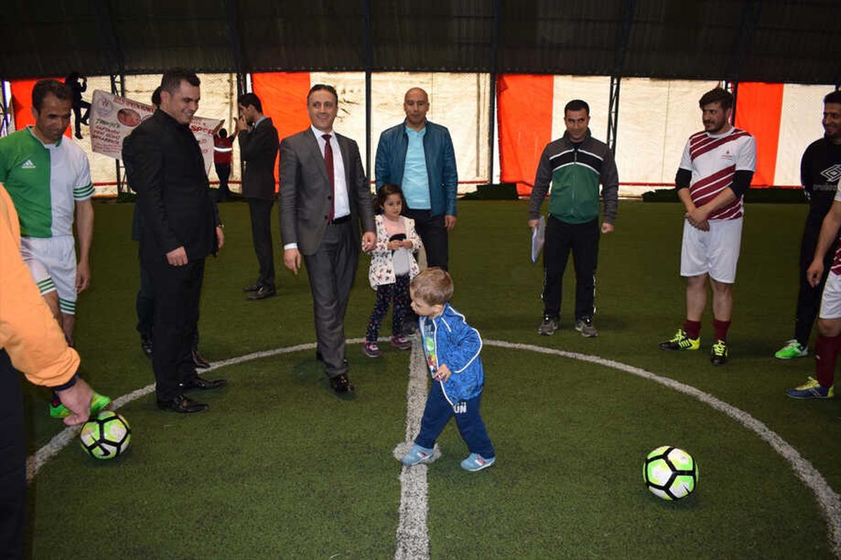 Mutki'de Kurumlar Arası Futbol Turnuvası Başladı