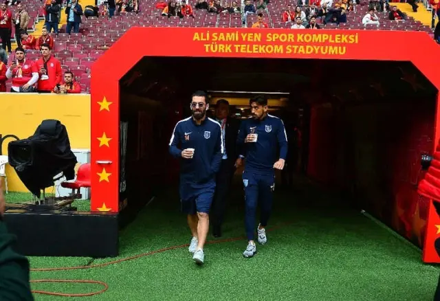 Arda Turan, Islıklandı
