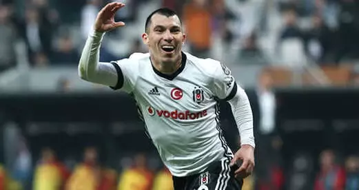 Çin Kulübünden Medel İçin Beşiktaş'a 10 Milyon Teklif Etti